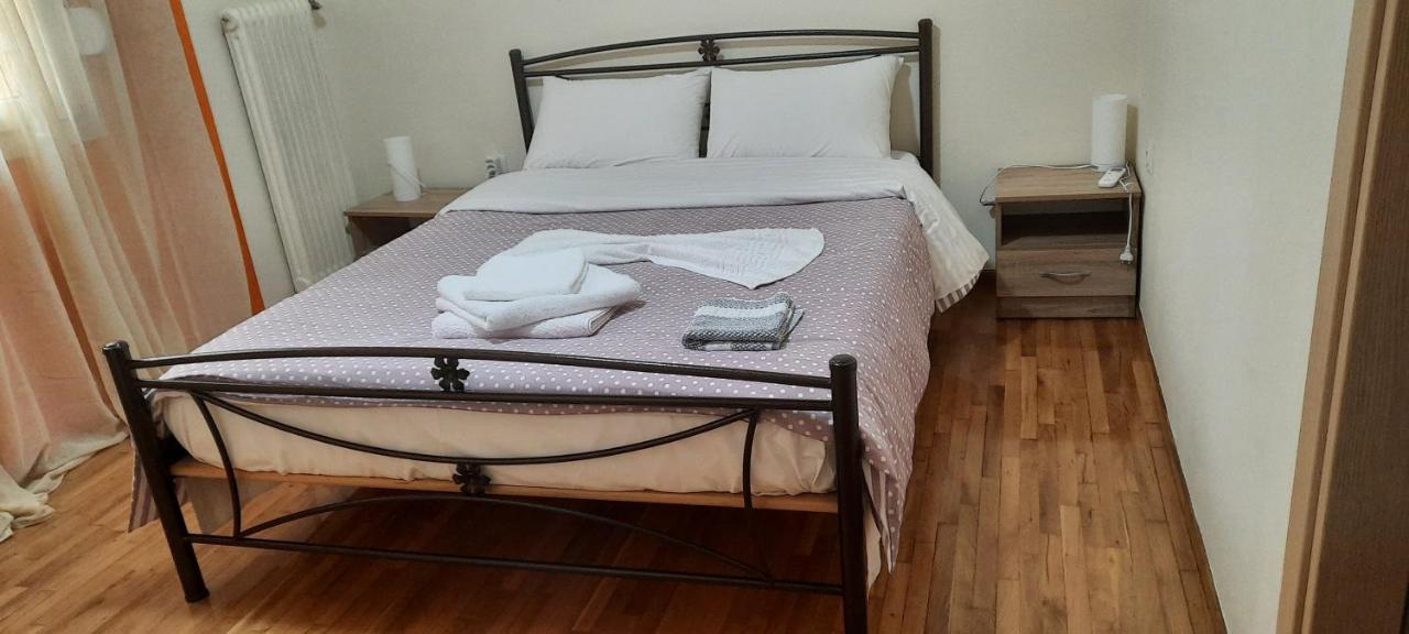 Livia'S Room To Ampelokipi Metro Airport Line Athen Exterior foto