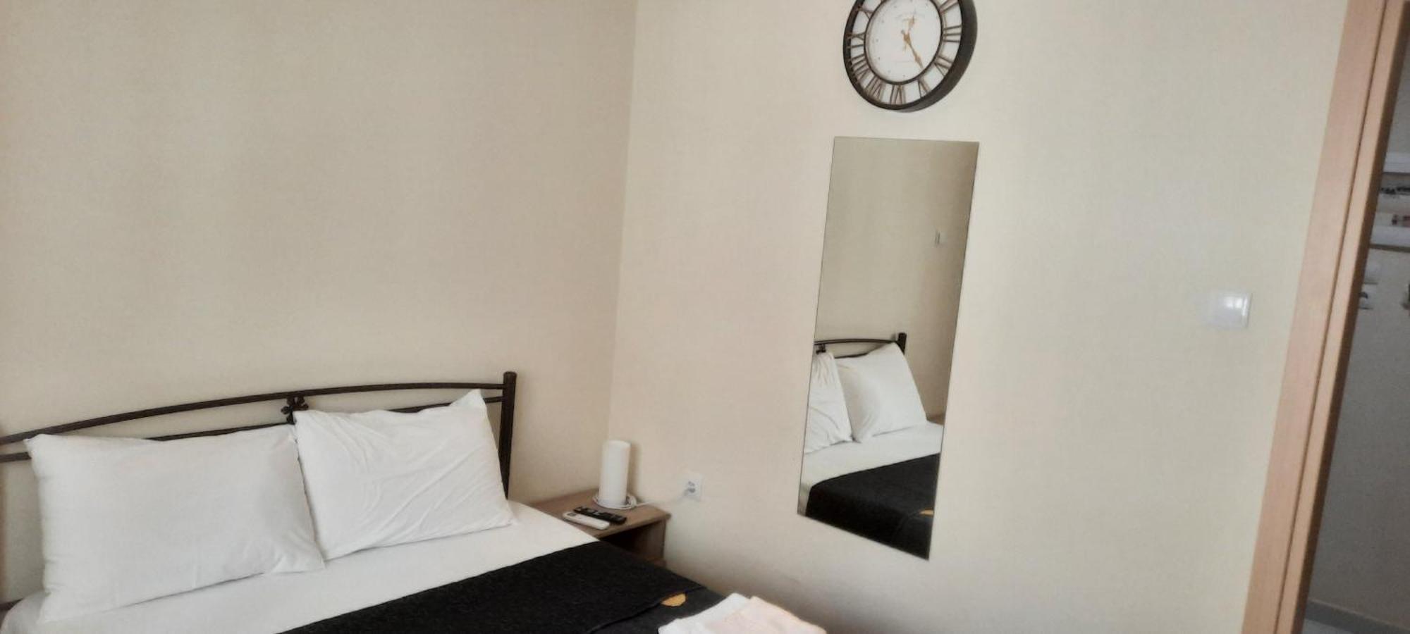 Livia'S Room To Ampelokipi Metro Airport Line Athen Exterior foto